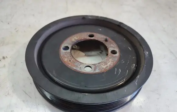 Opel Mokka Crankshaft pulley 55575960