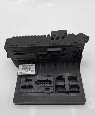 Mercedes-Benz E W211 SAM control unit 2115453901