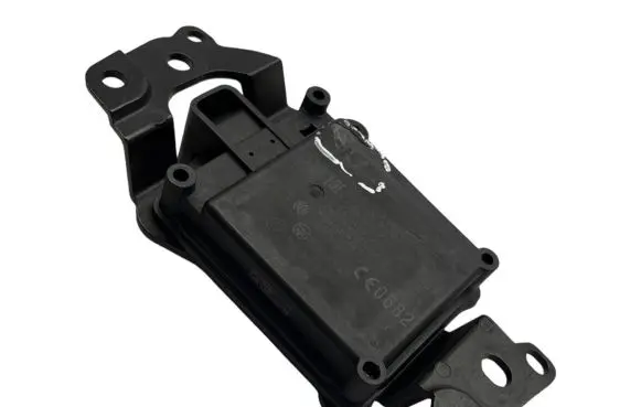 Toyota C-HR I Distronic sensor radar 88210F4010 4135AARS4B 10R047526