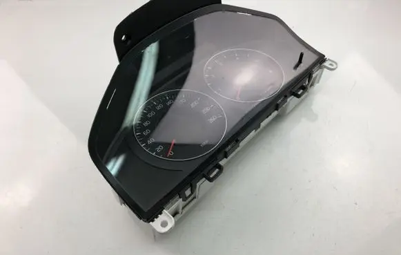 Volvo V70 Speedometer (instrument cluster) 30786623AB