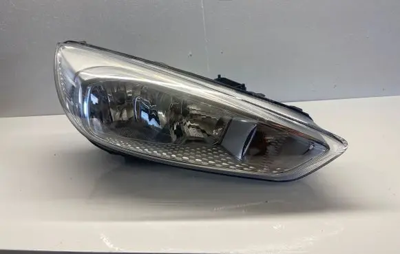 Ford Focus Headlight/headlamp F1EB13W029