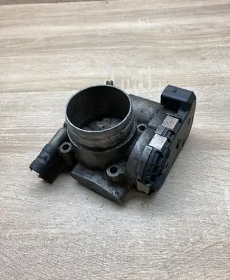 Audi A4 S4 B5 8D Throttle valve 06B133062E