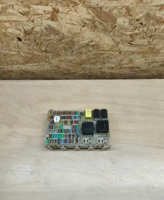 Renault Austral Fuse module 243800865R