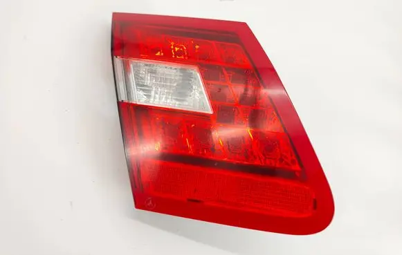 Mercedes-Benz E W212 Tailgate rear/tail lights A2128200764 ZB483501