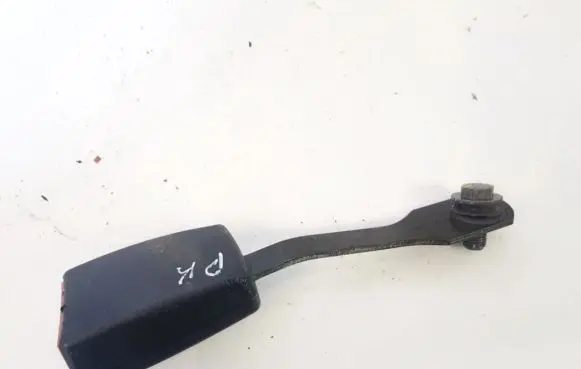 Toyota Avensis T220 Front seatbelt buckle 30001068a
