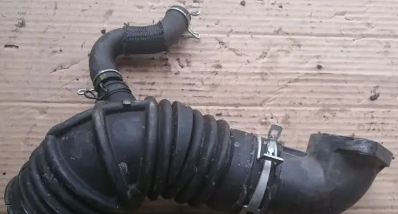 Toyota RAV 4 (XA40) Turbo air intake inlet pipe/hose 1788126100