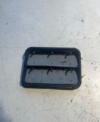 Opel Astra L Quarter panel pressure vent 9675506980