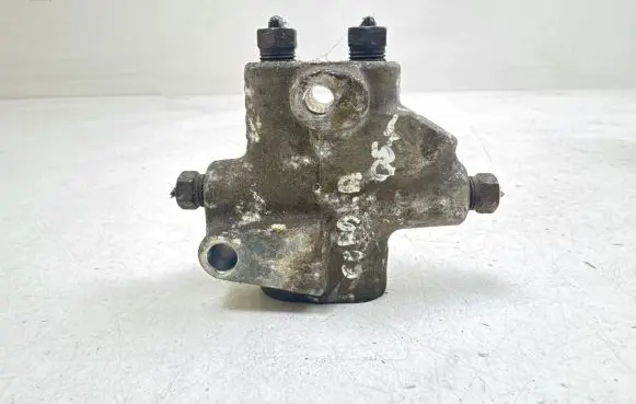 Toyota Corolla Verso AR10 Brake power pressure regulator 