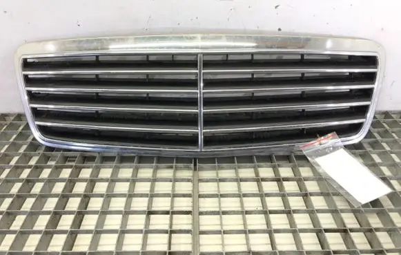Mercedes-Benz CLK A208 C208 Front grill 771500002