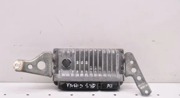 Toyota Yaris Engine control unit/module 896610DL01
