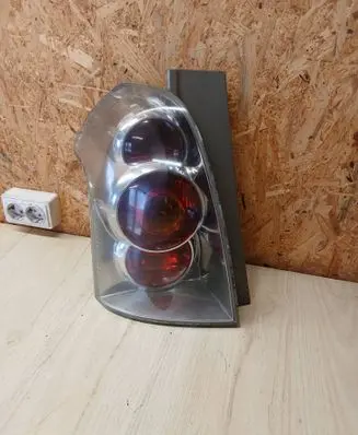 Toyota Corolla Verso E121 Rear/tail lights E410173