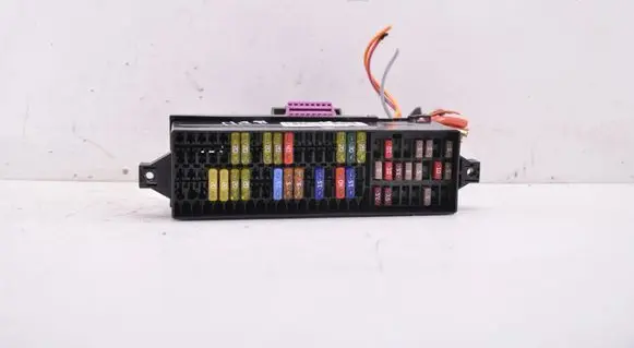 Audi Q3 8U Fuse module 