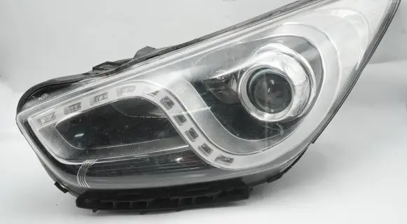Hyundai i40 Headlight/headlamp 921013Z100 921013ZXXX