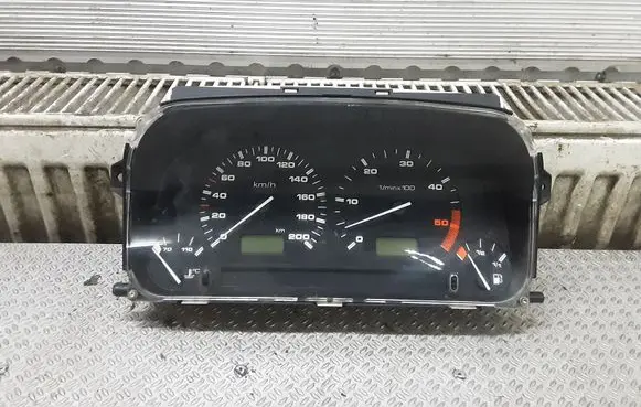 Volkswagen Golf III Speedometer (instrument cluster) 5392325900