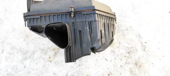 Volvo XC70 Air filter box