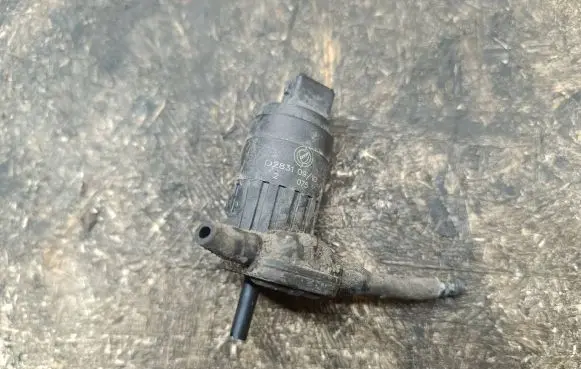 Windscreen/windshield washer pump