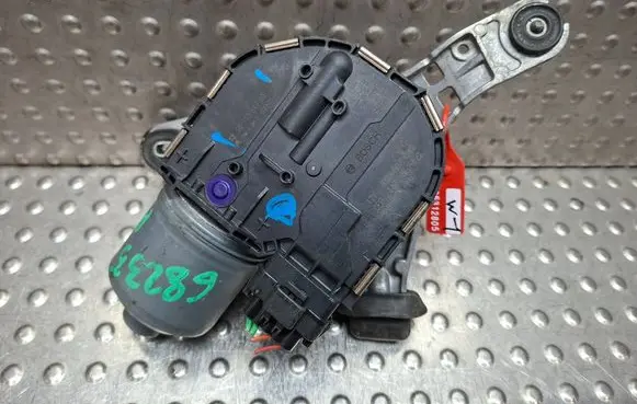 Citroen C4 II Picasso Wiper motor S26312805 9811384780