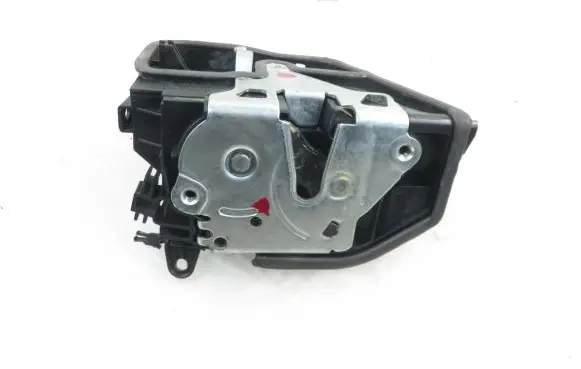 BMW X3 F25 Front door lock 7318416