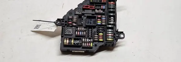 BMW 6 F12 F13 Fuse module 9234424 217033451F 02123564