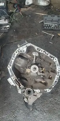 Renault Captur Manual 5 speed gearbox JR5332