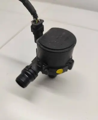 Peugeot 3008 II Electric auxiliary coolant/water pump 9818813480