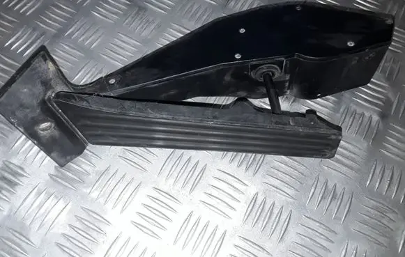 BMW 7 E65 E66 Accelerator throttle pedal 3541676248201 25916010