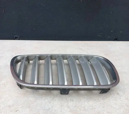 BMW X3 E83 Front bumper upper radiator grill 3420088 51113420088