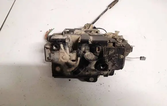 Skoda Octavia Mk1 (1U) Front door lock 3b1837016a 91112xa07a