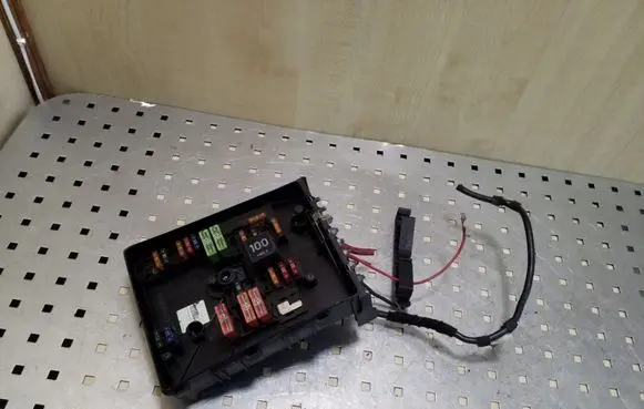 Skoda Superb B6 (3T) Fuse box set 1K0937125A