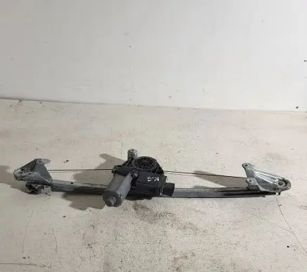 Opel Zafira A Rear door window regulator motor 119805106 05075401