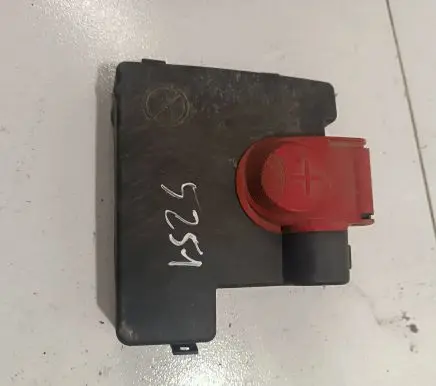 Iveco Daily 6th gen Fuse box cover 5801642278