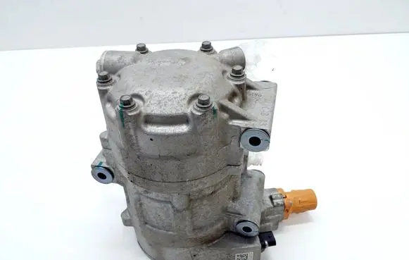 Peugeot 208 Air conditioning (A/C) compressor (pump) 9840056680