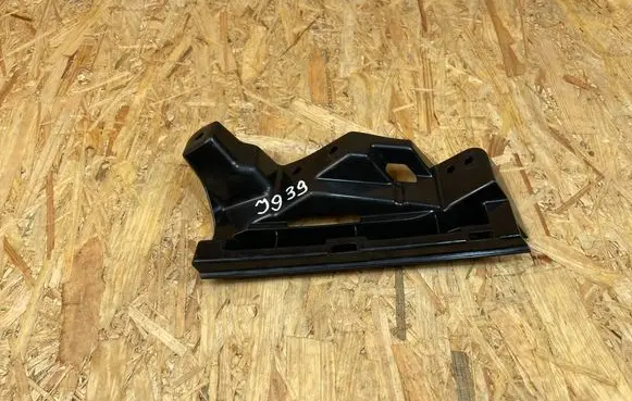 Suzuki SX4 S-Cross Headlight/headlamp mounting bracket 7173363T0