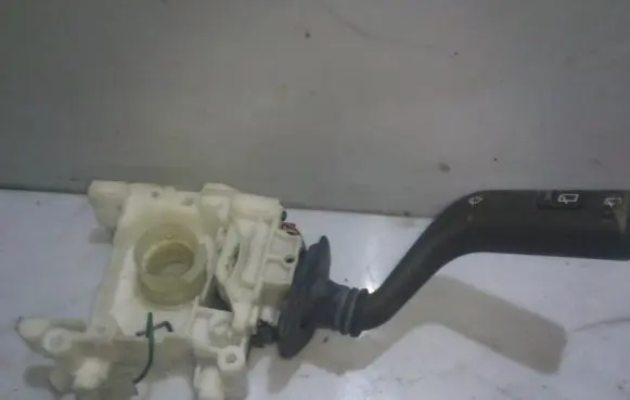 Volvo S40, V40 Wiper control stalk 30808933
