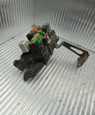 Nissan Terrano Fuse box set 71543025 71543024
