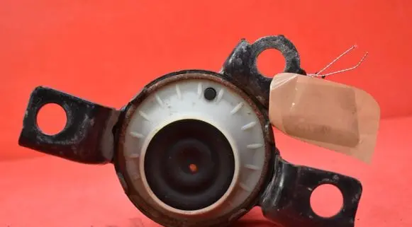 Ford Mondeo MK I Engine mount vacuum valve JG93-6F012-AA