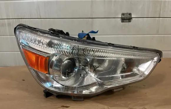 Mitsubishi ASX Headlight/headlamp 