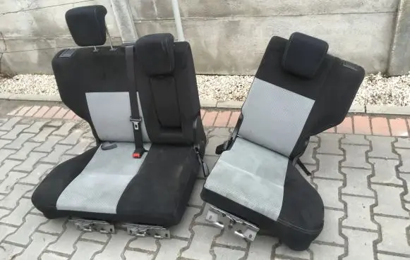 Suzuki Grand Vitara II Second row seats 9781584862