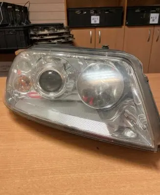 Volkswagen Sharan Headlight/headlamp 7M3341016T 0301182272