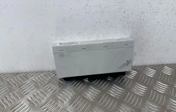 BMW X3 E83 Light module LCM 6963338 57762110