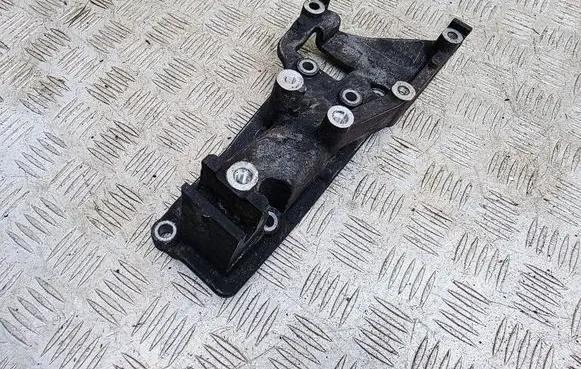 Mitsubishi ASX Generator/alternator bracket 1801A070
