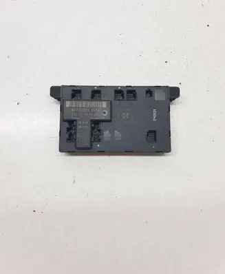 Mercedes-Benz C W203 Door control unit/module 2038201485 351324