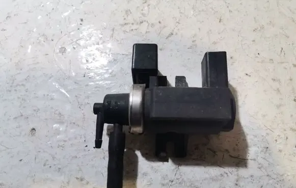 Audi A6 S6 C6 4F Turbo solenoid valve 8E0906628