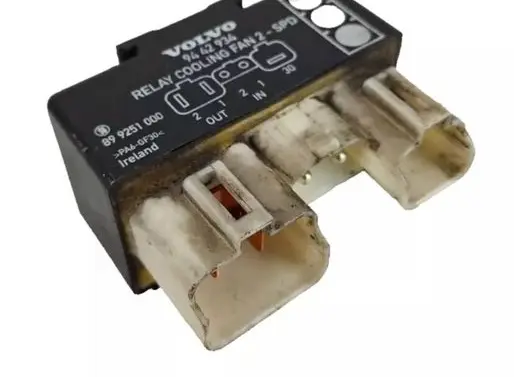 Volvo S70 V70 V70 XC Coolant fan relay 9442934
