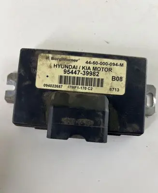 Hyundai Tucson JM Transfer box differential control unit 9544739982 4450000094M 094022687