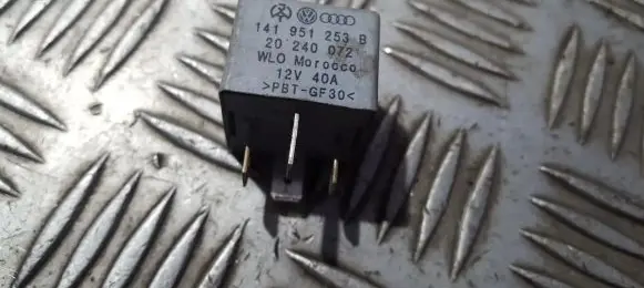 Volkswagen Golf IV Other relay 141951253b 5320240072