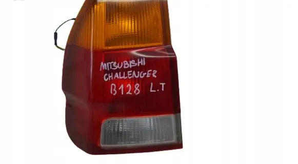 Mitsubishi Pajero Sport I Rear/tail lights