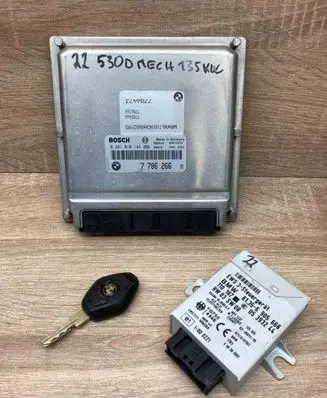 BMW 5 E39 Engine control unit/module ECU 7786266 6905668