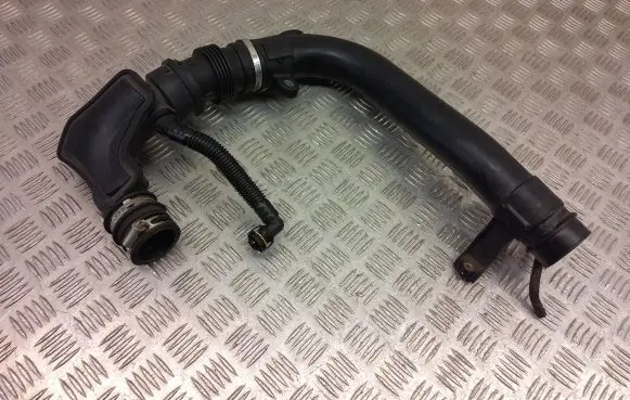 Ford Ecosport Intercooler hose/pipe cv616c784ag