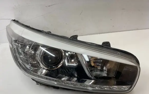 KIA Ceed Headlight/headlamp 92102A2220